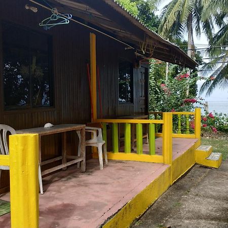 Johans Chalet Hotel Kampong Ayer Batang Exterior photo